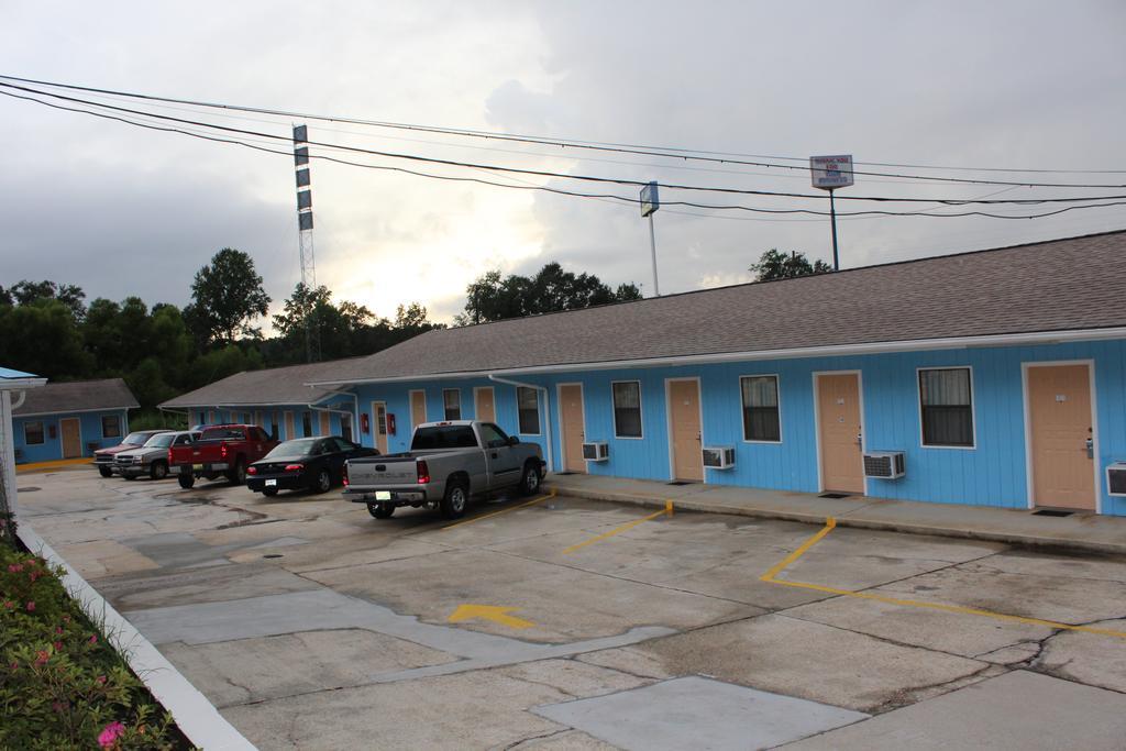 Scottish Inn - Clanton Bagian luar foto