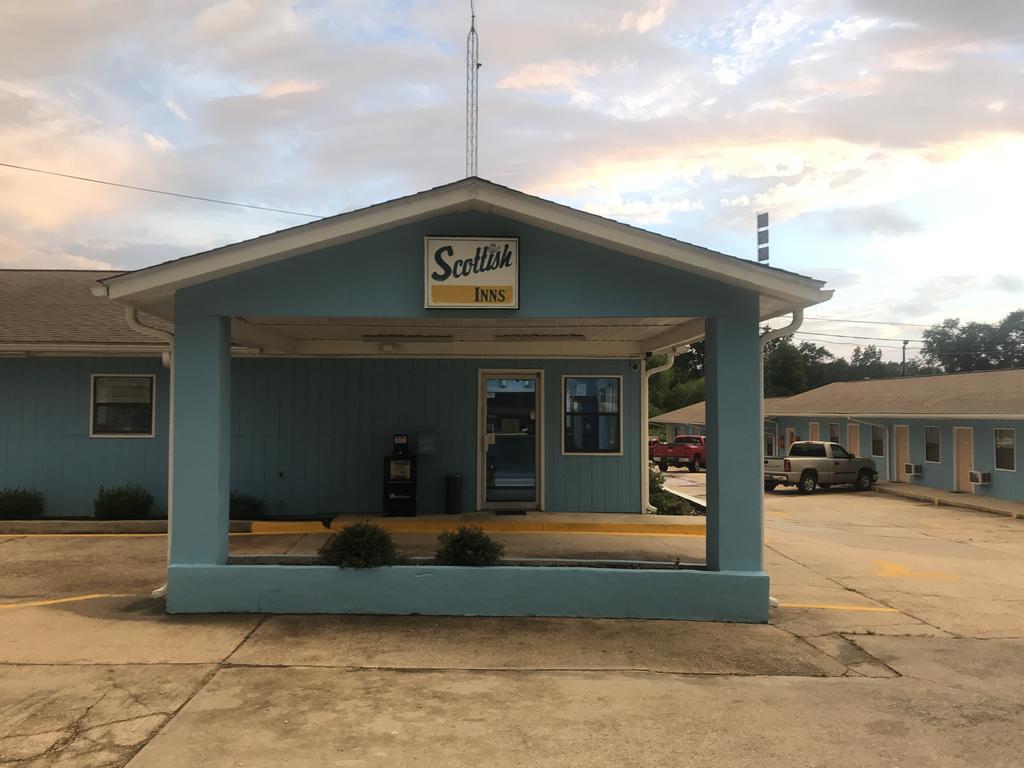 Scottish Inn - Clanton Bagian luar foto