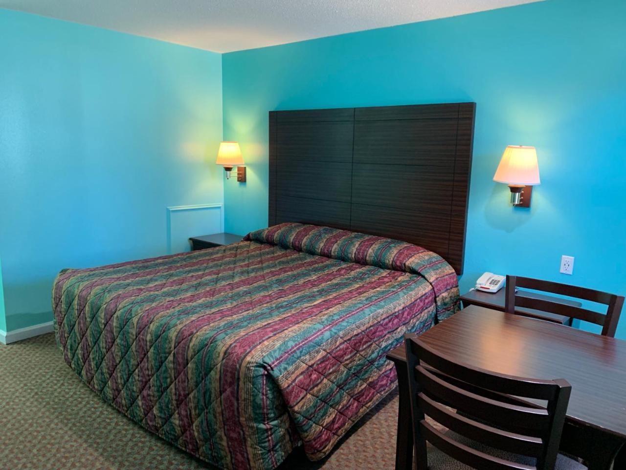 Scottish Inn - Clanton Bagian luar foto